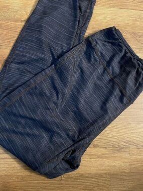Gray Striped Active Leggings